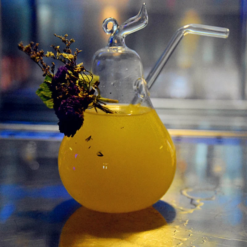 

Pear Shape Cocktail Glass Creative Juice Agave Red Wine Large Capacity Transparent Glassware Molecule Sootiness Originality Cup