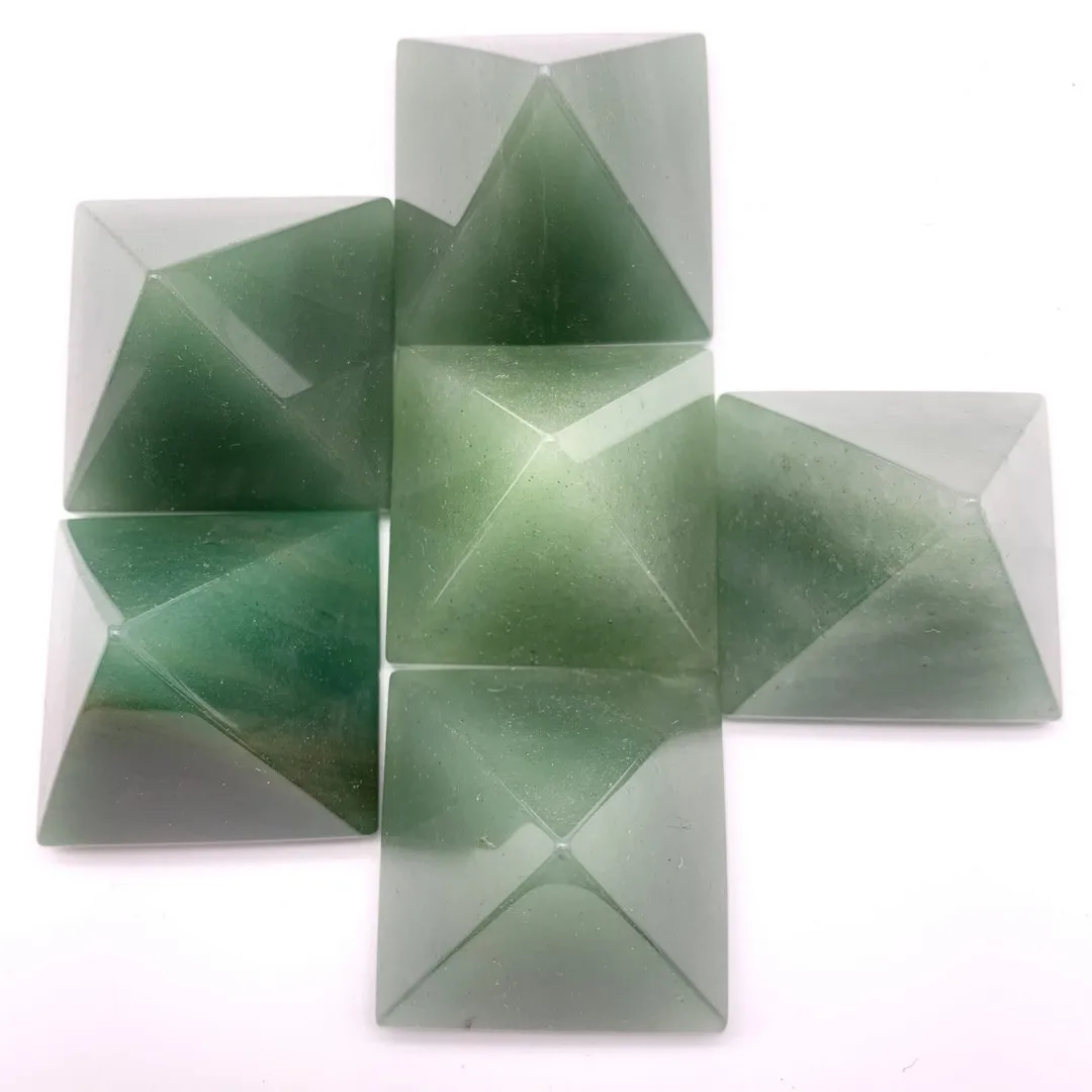 

40mm Natural Green Aventurine Stone Quartz Crystal Pyramid Reiki Energy Tower Home Ornaments Healing Decoration Stones