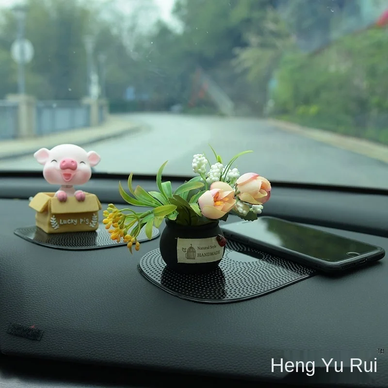 

Противоскользящая Подушка QZTECH для автомобиля, противоскользящая подушка для автомобильного парфюма