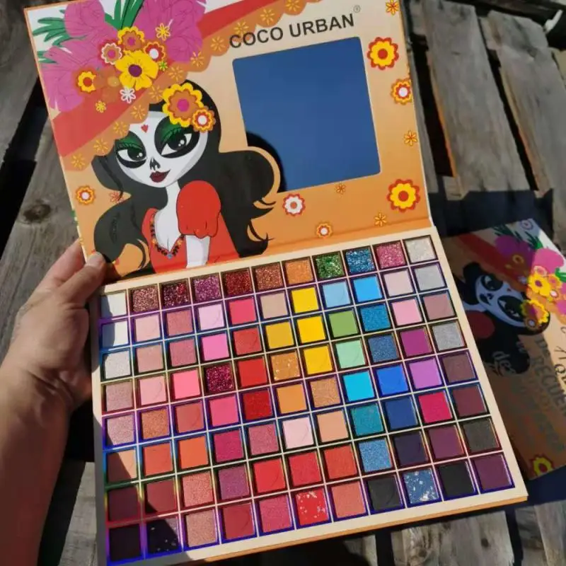 Палитра матовых и блестящих теней для век COCO URBAN 88 цветов разноцветные
