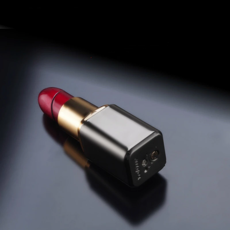 

Girls Lipstick Pendant Lighter Portable Inflatable Metal Open Fmale Encendedores Cigar Smoking Isqueiro Gadgets for Women