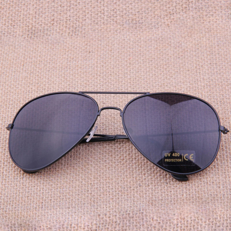 Солнцезащитные очки унисекс Классические винтажные в металлической оправе