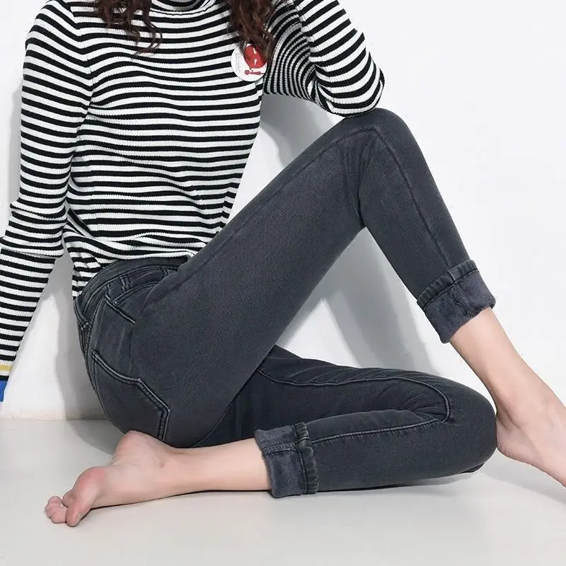 

New Autumn Winter Plus Velvet Jeans Women Plus Size 34 Slim Thicken Long Pencil Pants Women Elastic Denim Jeans Mujer Female