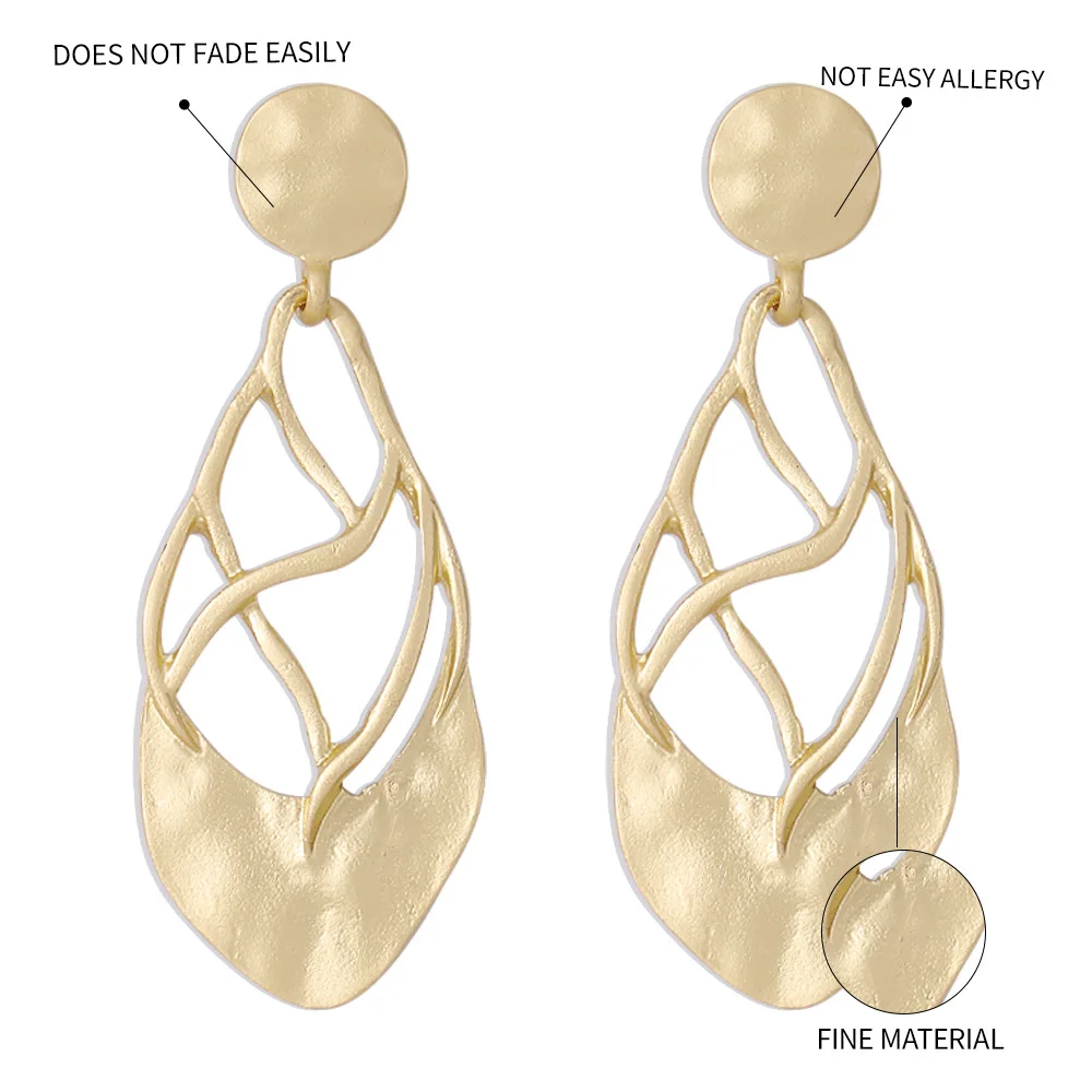 

Bohemian Hollow Leaf Dangle Drop Earrings Women Gold Tropical Plant Leaves Brincos Creative Metal Simple Drop Earrings Tassel