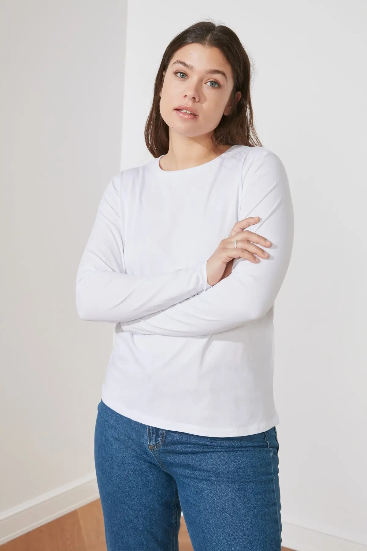 

Trendyol Long Sleeve Cycling Neck Basic Knitted T-Shirt TS0098