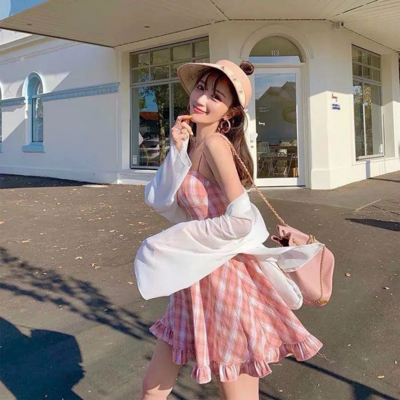 Женское винтажное платье с оборками розовое клетчатое пляжное в богемном стиле