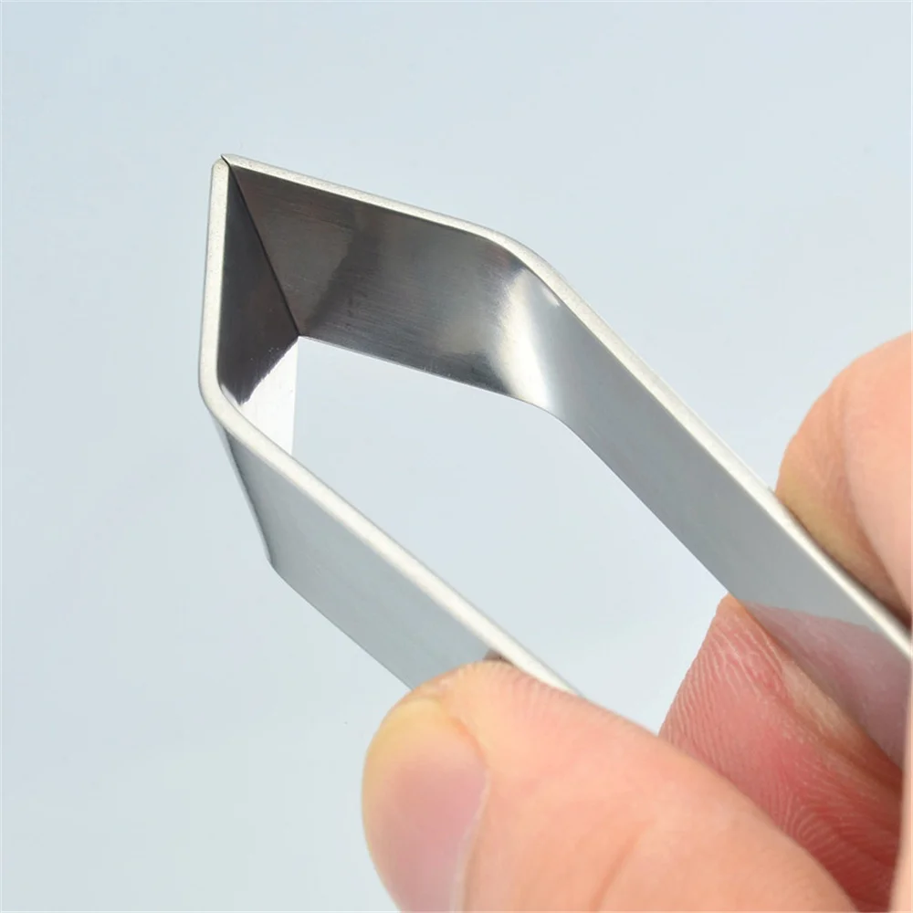 

1 PC Stainless Steel Fish Bone Clip Cuisine Outils Accessoires Outils Gadgets Fishing Accessories Fish Cleaner Kitchen Tools