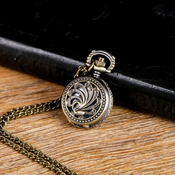 Часы карманные &quotПавлин&quot кварцевые на цепочке 80 см d=2.5 906426