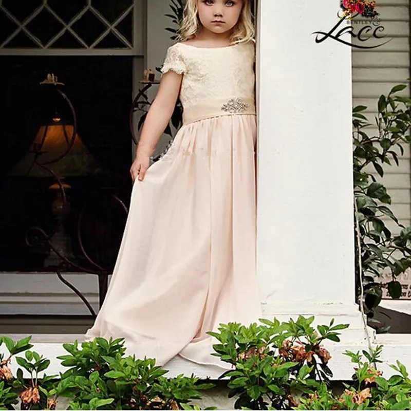 

Flower Girl Dresses for Bohemia Wedding Jewel Neck with Short Sleeve Beaded Empire Waist Baby First Holy Communion Gowns
