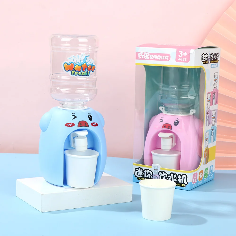 

1 шт. мультяшный семейный дозатор воды, имитация игрового домика, кухонный питьевой фонтан, детские игрушки, мебель для кукольного домика