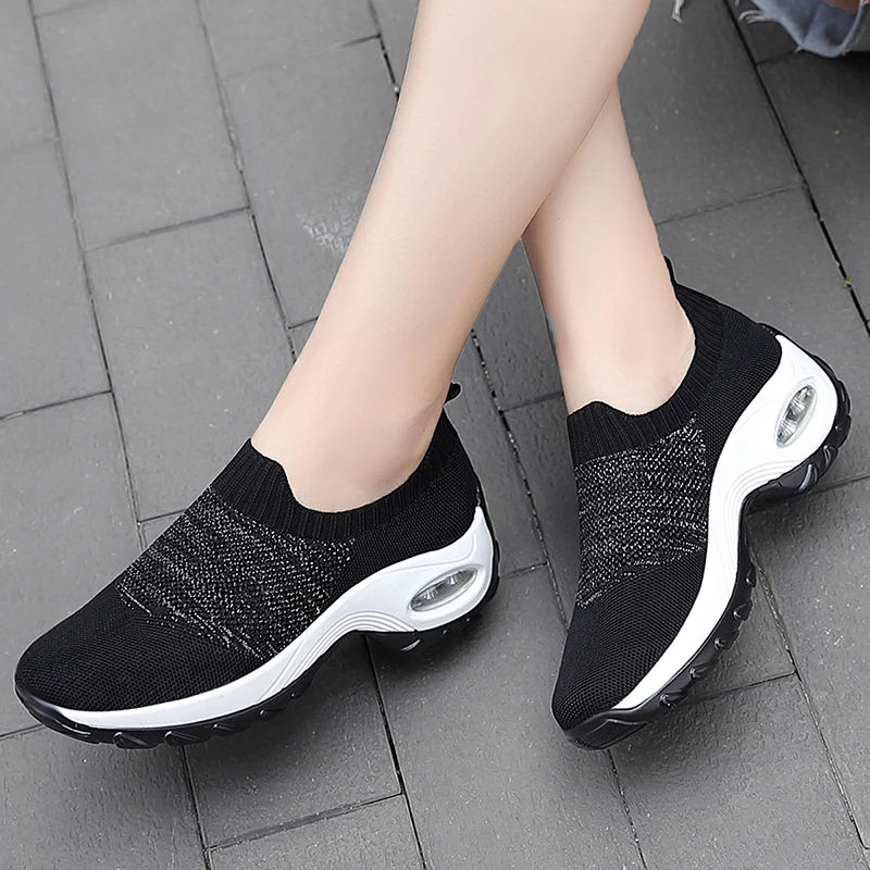 

2021 New Style Mesh Breathable Sports Thick-soled Increased Air Cushion Soft-soled Casual Shoes Cover Foot Women's Single Shoes
