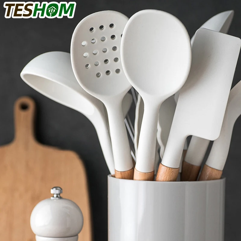 Silicone Kitchen Utensils Set Cookware High Temperature Resistant Non-Stick Wooden Handle Silicone Baking Tool With Storage Box