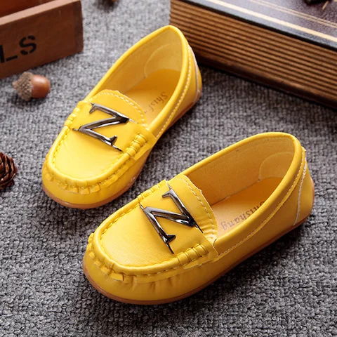 Мокасины из ПУ кожи для мальчиков и девочек мягкие удобные лоферы без застежки