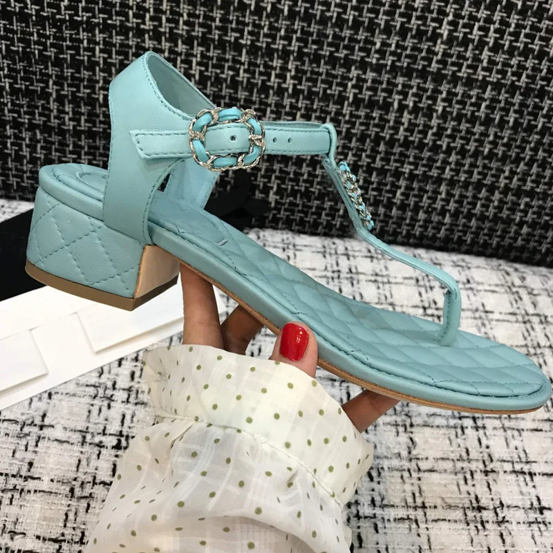 

Luxury brand-name sandals ladies 2021 new plaid leather fashion casual flip flop metal chain slippers woman