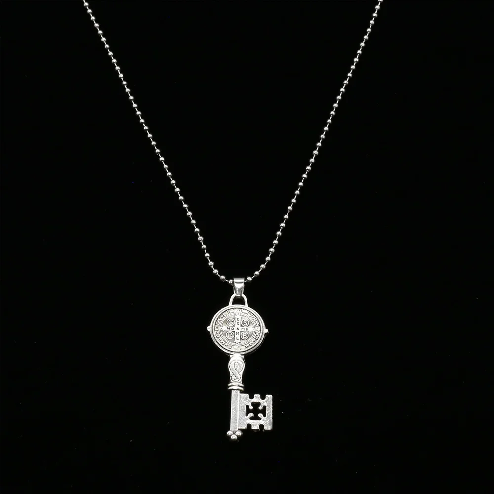 Color 18 New Male Punk Long Custom Sweater Chain Choker Necklace Music Note Angel Wing Feather Pendant Necklace Men Women Jewelry - Окраска металла: Color 18