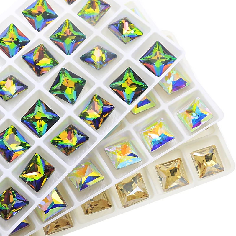 С украшением в виде кристаллов бриллиантов аппликацией площадь Rhinesthoes Стразы