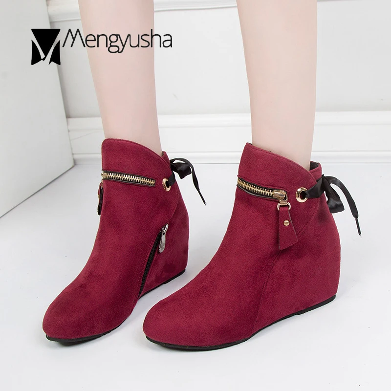 Ботинки Челси на танкетке увеличивающие рост Дизайнерские ботинки с круглым