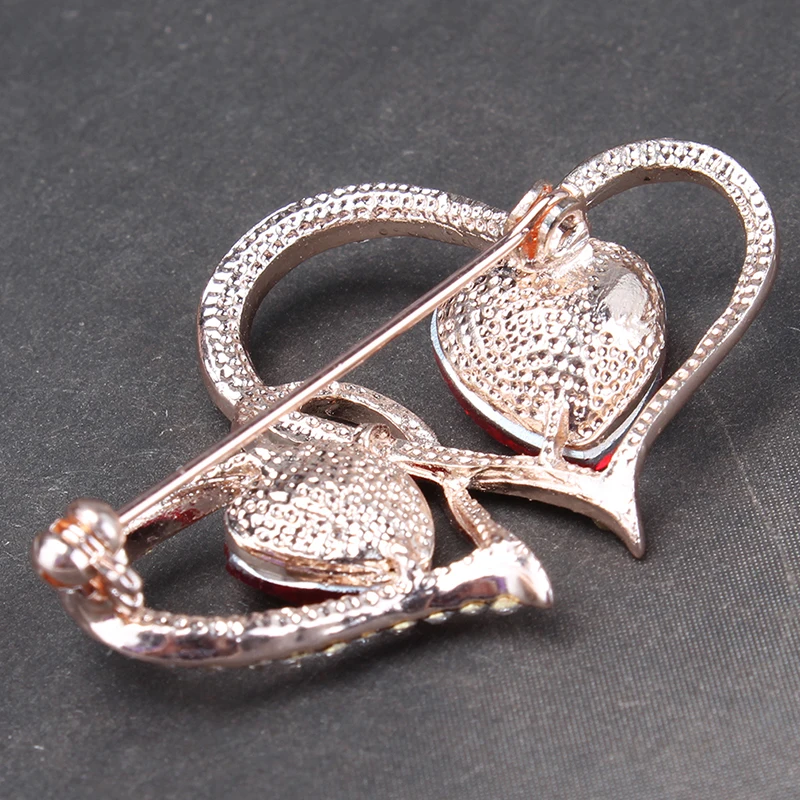 Женская брошь в форме сердца из циркона и сплава | Украшения аксессуары