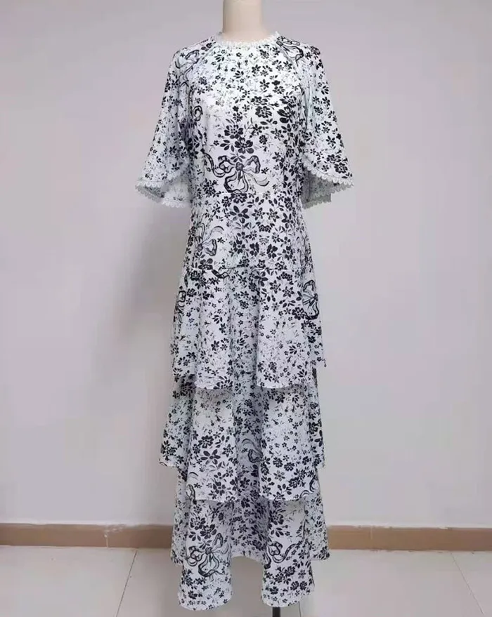 

brand 2021 spring and summer fashion personality round neck bat sleeve waist close thin printed cake dress long