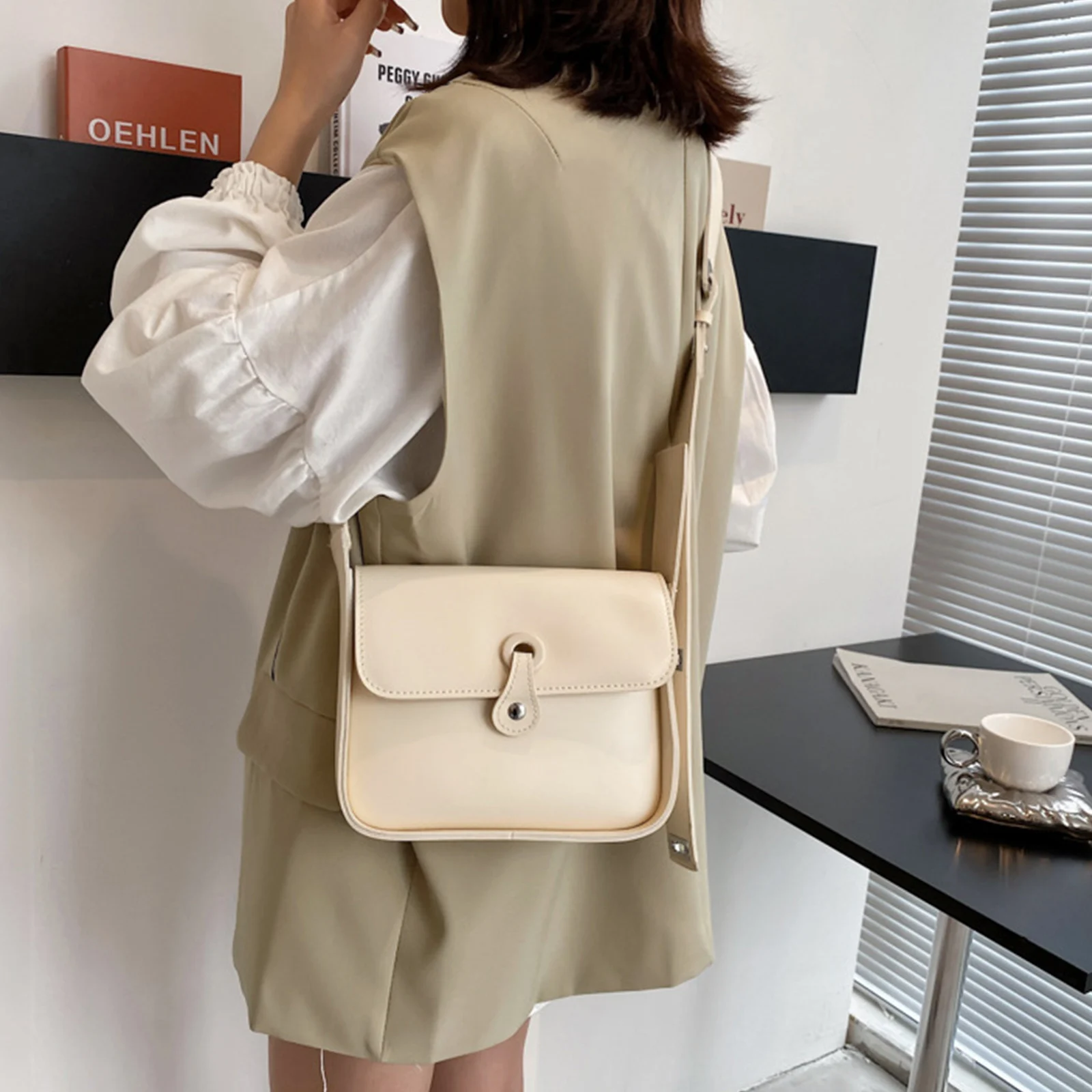

Fashion Small Female Bag 2021 new Trendy Foreign Shoulder Bag Summer Messenger Practical Solid Concise Style Bag