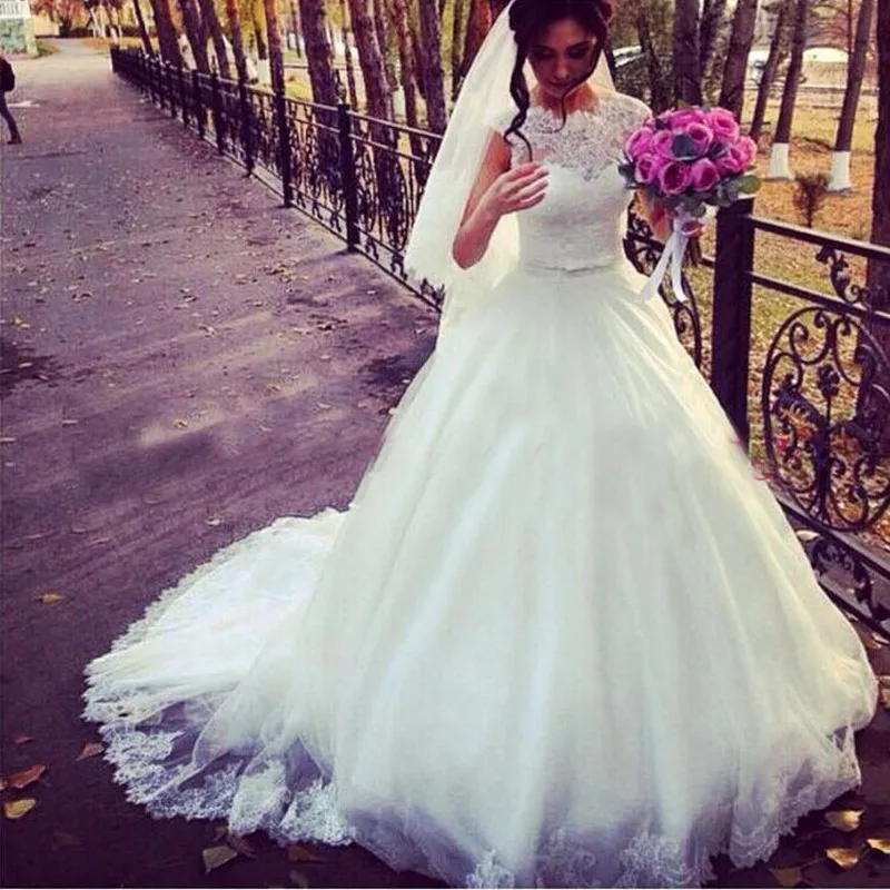 

Vintage Bridal Gown plus size Elegant High Quality Long Sleeve Lace Vestido De Noiva Prices Euros China Bespoke Wedding Dresses
