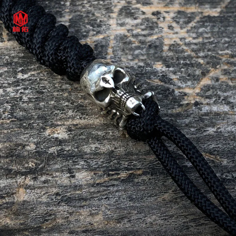 

1PC 925 Silver Handmade Alien Skull Spider EDC Paracord Beads Lanyard Pendants Knife Beads Umbrella Rope Cord Beads Pendants