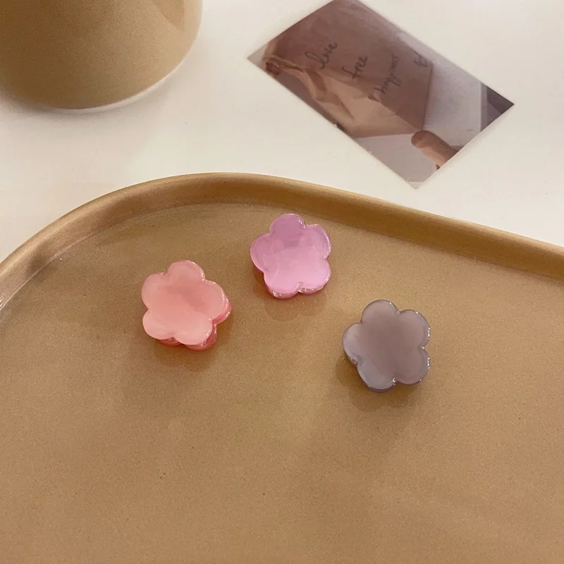 

Korean Sweet Mini Flower Hairpins Women Girls Hair Claw Barrettes Hair Crab Clips Styling Make UP Tool Hair Accessories
