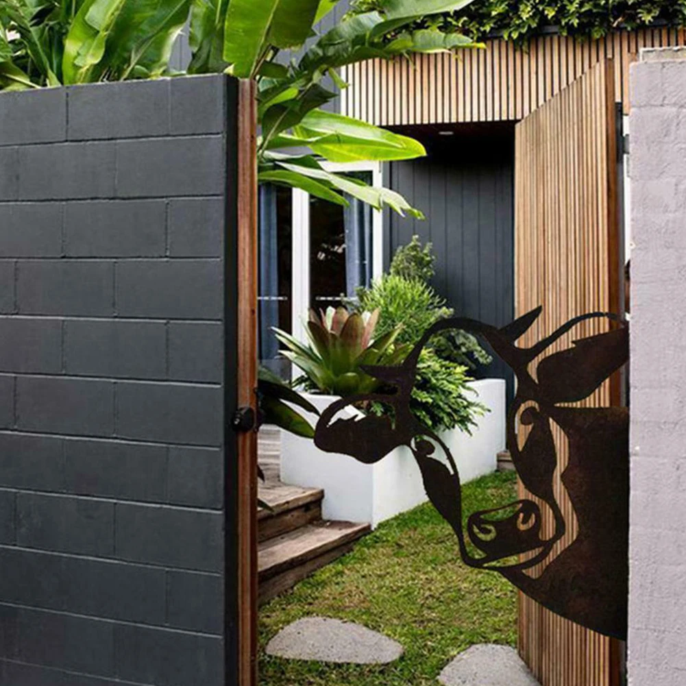 

Garden Decor Modern Countryside Lawn Hanging Ornament Home Yard Outdoor Art Farmhouse Metal Cattle Farm Fence Peeping