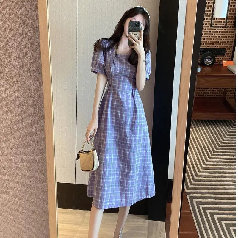 

Summer women's 2021 new French retro skirt temperament square neck medium length skirt waist closing Short Sleeve Plaid Dress