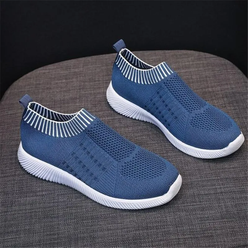 

Large size women's shoes lightweight comfortable non-slip breathable womens casual shoes sports fashion platform sneakers women