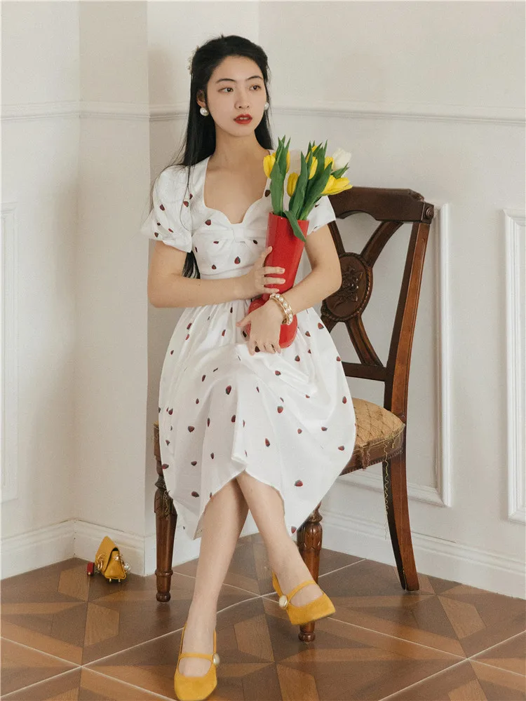 

Summer Women Retro Square Collar Dress Waist Slimming Strawberry Printed Dress Lady Short Sleeve Long Dress