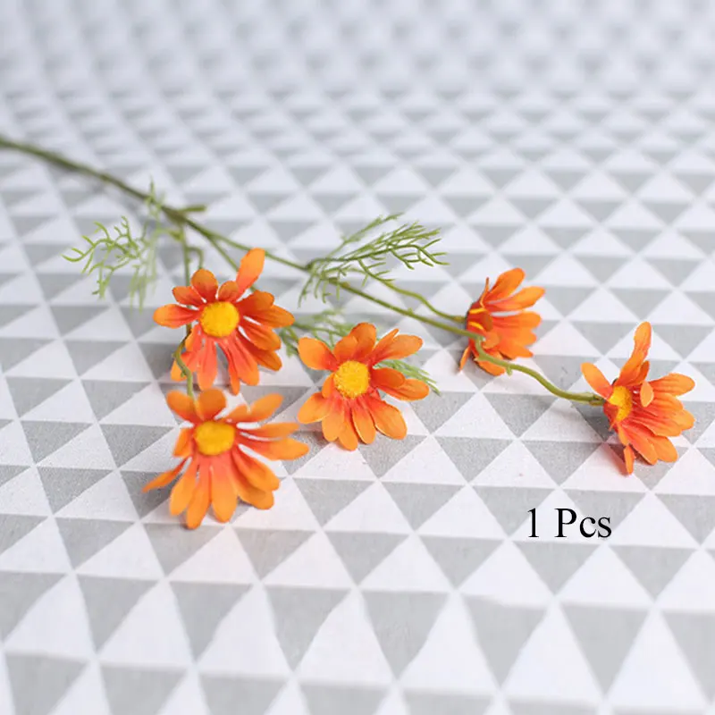 

Hot Sold Artificial Daisy Silk Small Daisy Fake Flowers White Yellow Purple Simulation Flowers Wedding Bridal Bouquet Home Decor