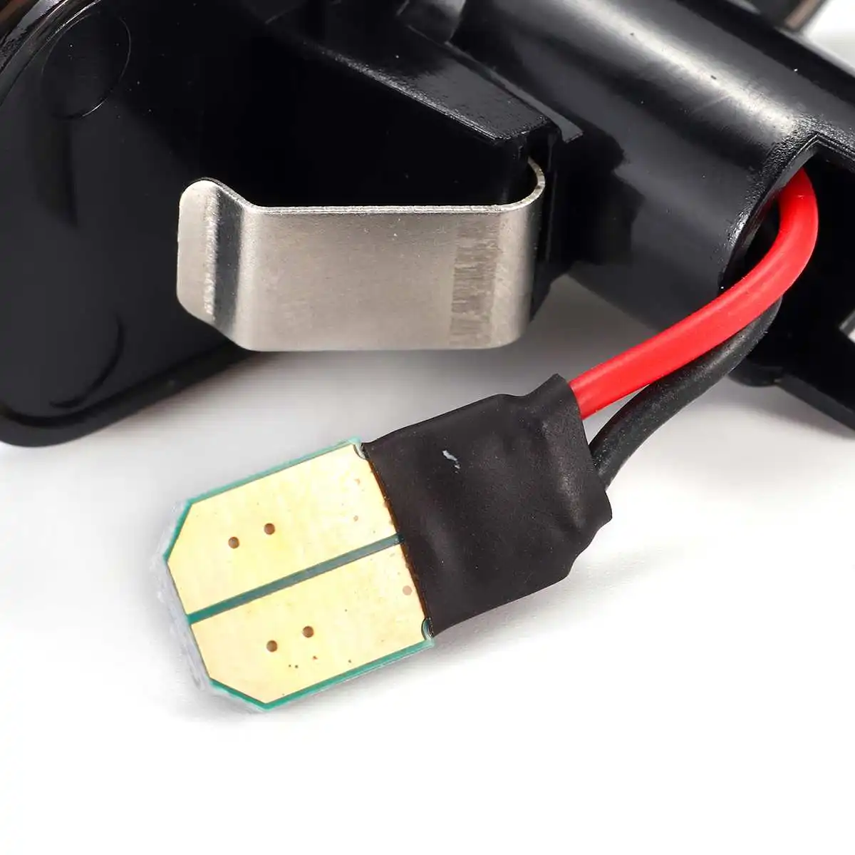 

Car LED Dynamic Side Marker Light Flowing Turn Signal Light Lamp For Audi A3 S3 8L 2000-2003 A8 D2 1999-2002 TT 8N 2000-2006