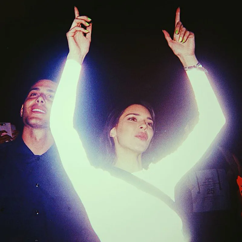 Футболка с принтом Луны женская зимняя светящаяся футболка длинным рукавом