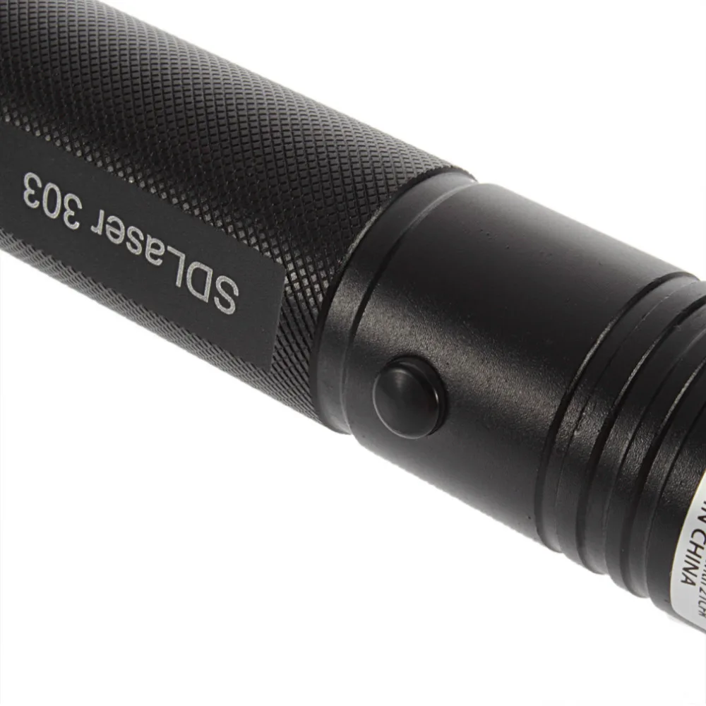 1pcs Powerful SDLaser303 Adjustable Focus 532nm Green Laser Pointer Light Output power less than 1mw no battery |