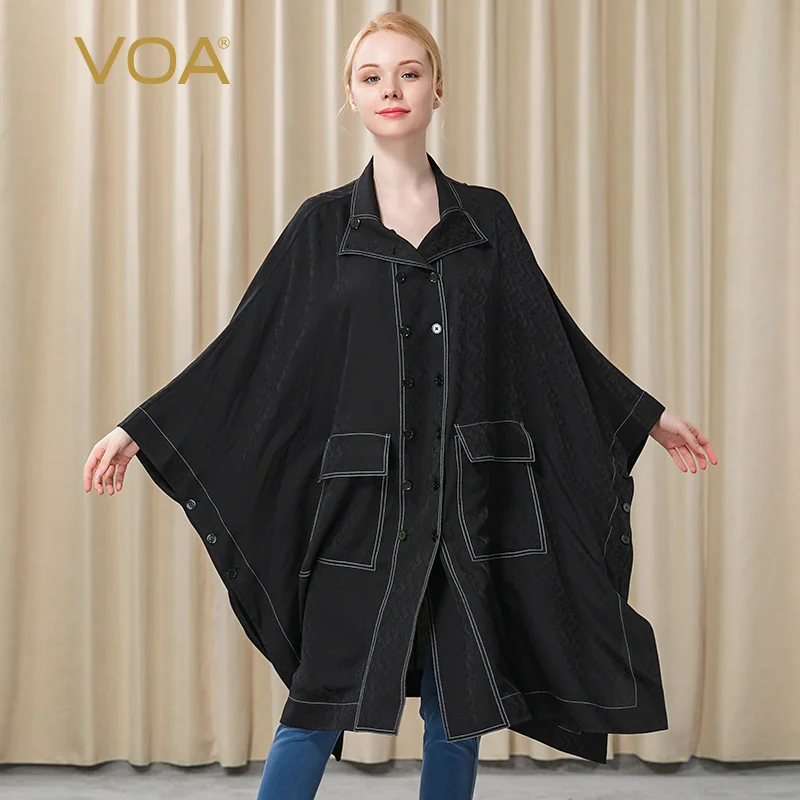 

VOA 22m/m Silk Decor Mystery Black High-necked Double-necked Buckle Bag White Line Decorated Baggy Cape Windshield FE51