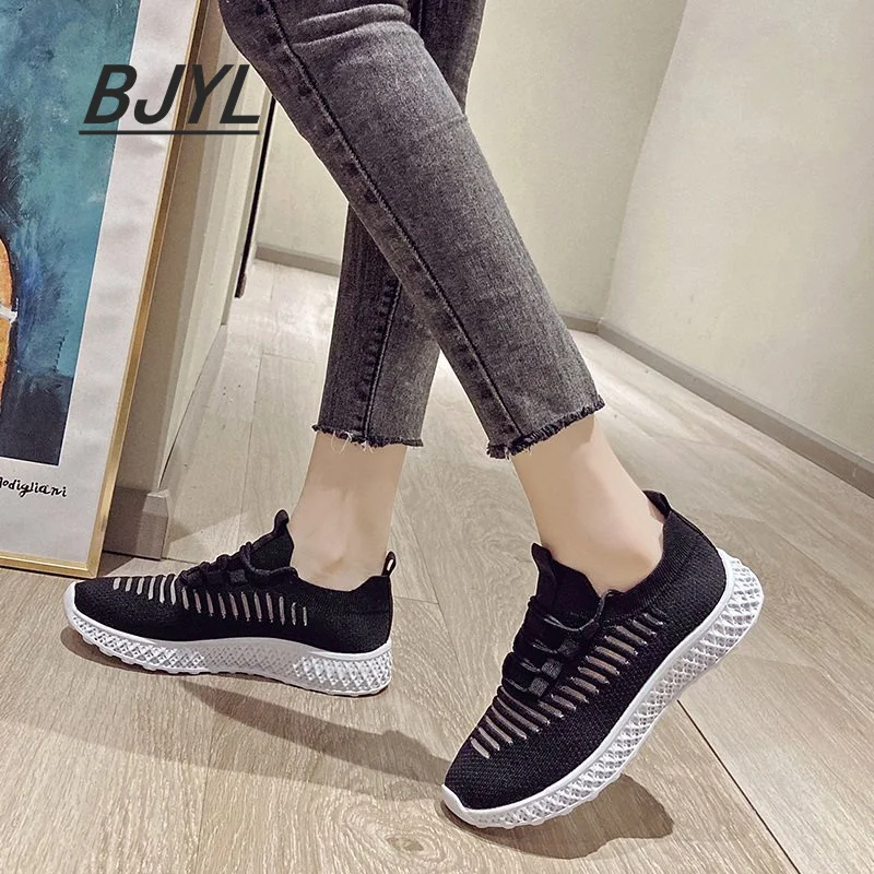 

2021 New Fashion Sports Casual Shoes Large Size Mesh Women's Shoes All-match Flying Shuttle Breathable Women's Single Shoes