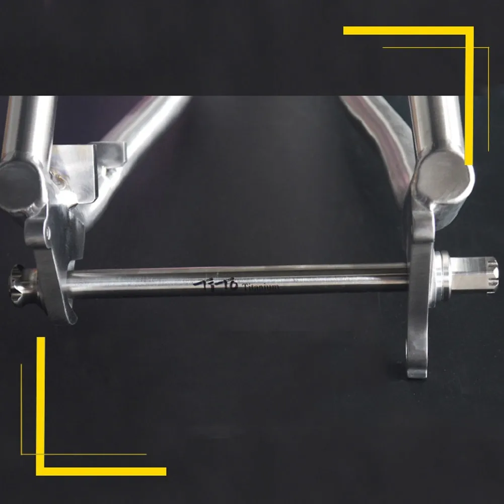 

Silver Rear Barrel Shaft TC4 Titanium Alloy Thru Axle Ultra Light 142*12mm
