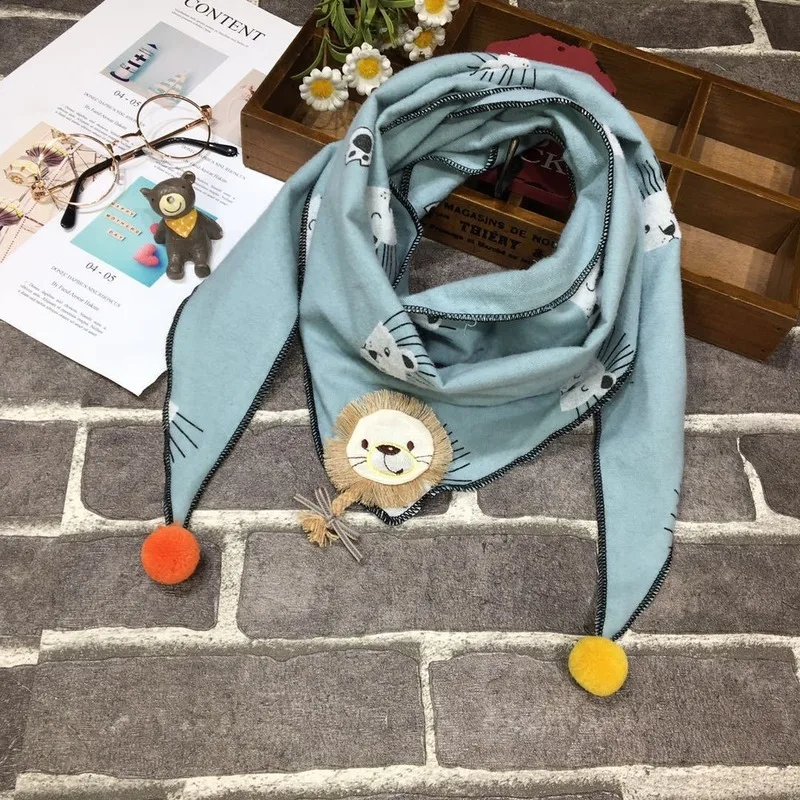 New little lion children's triangle towel Korean version of the wild scarf autumn and winter cartoon boys girls | Аксессуары для