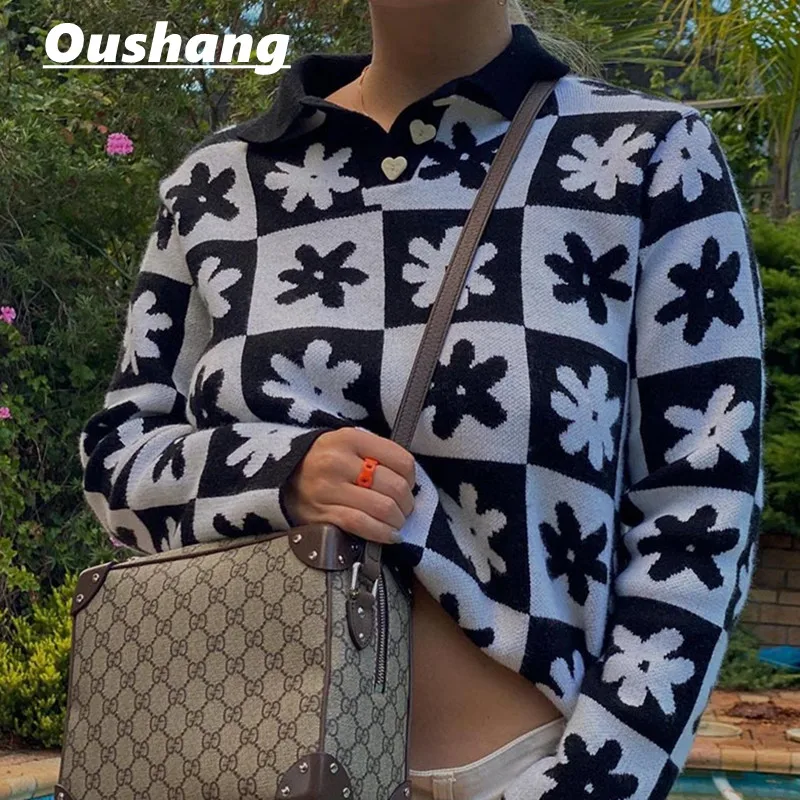 

Y2K Floral Plaid Patchwork Sweater Women Polo Neck Autumn Winter Love Shaped Button Female Clothing Cute Pullover Streetwear Hot