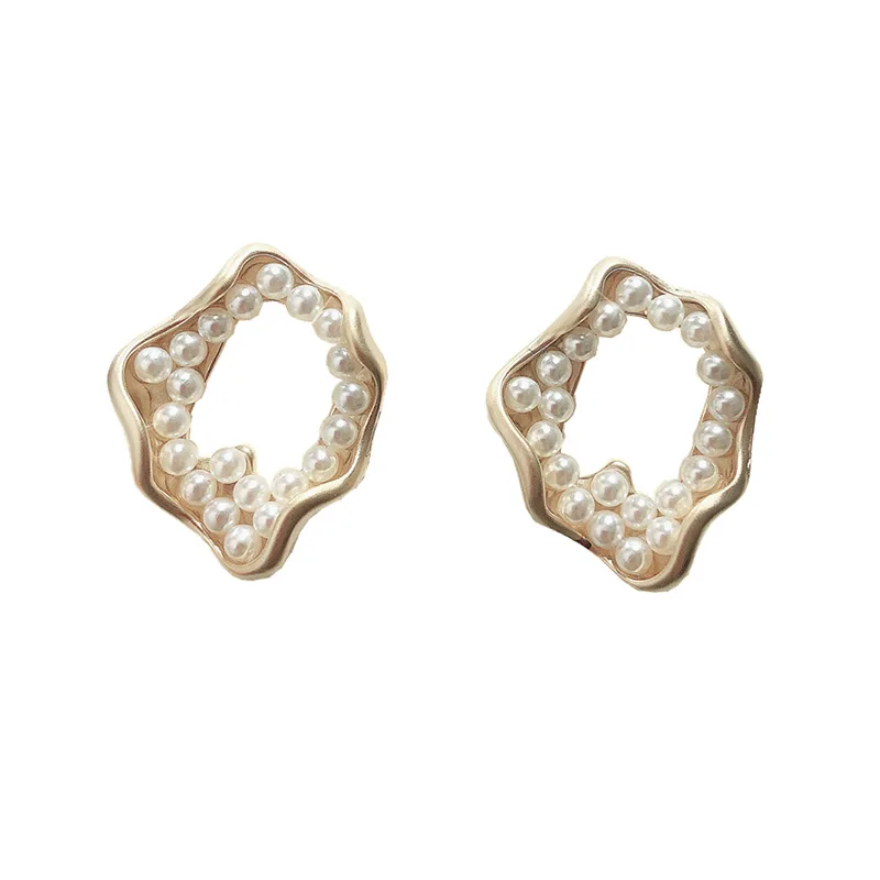

New Geometric Round Irregular Metal Pearl Earrings Retro Temperament Ladies Earrings Jewelry Women Earrings Girls