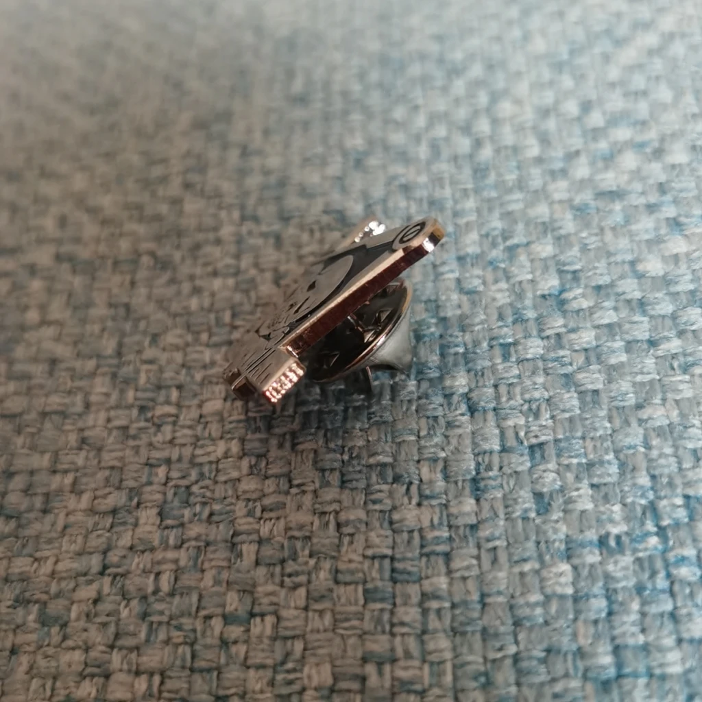 Масонский череп и скрещенные кости угольник циркуль нагрудный штырь|skull and