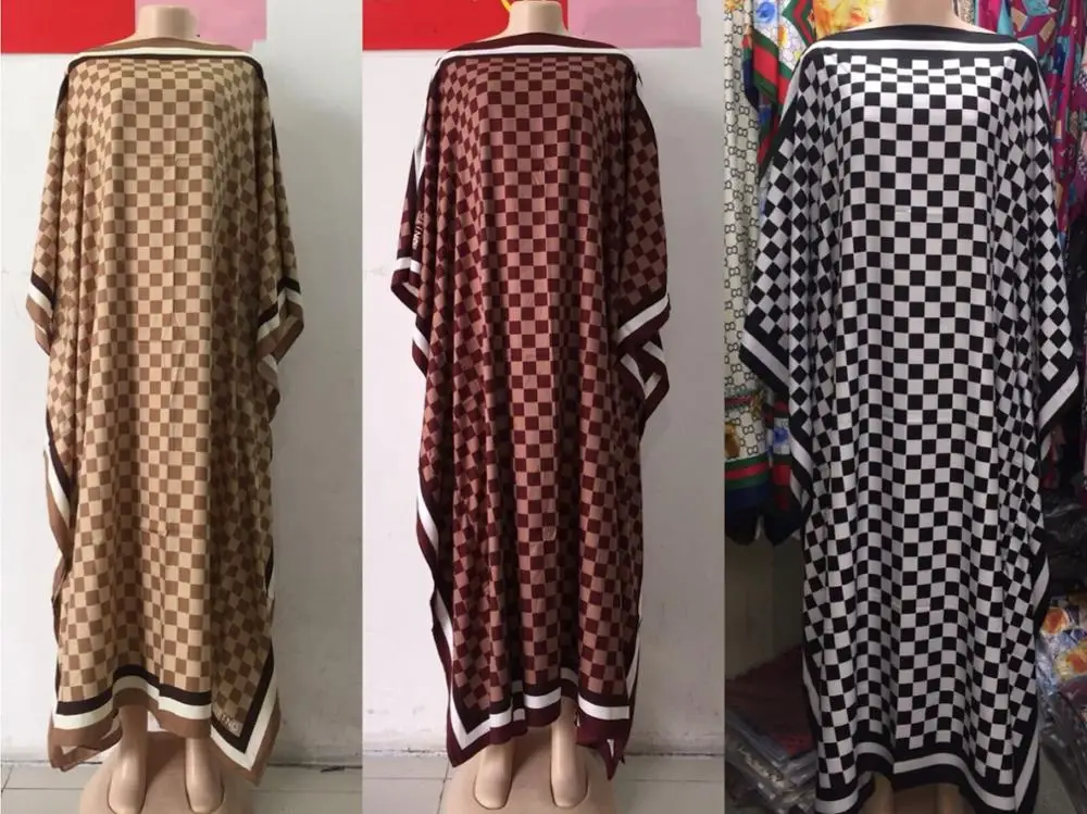 Женское платье с принтом Базина длинное оверсайз цветным рисунком обхват груди