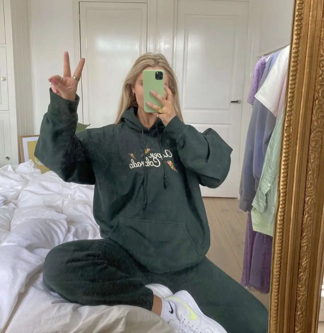 

Long Sleeve Sweatshirt Lady Casual Streetwear Loose Tops 2020 Vintage Letter Embroidery Oversized Hoodie Women 100% Cotton