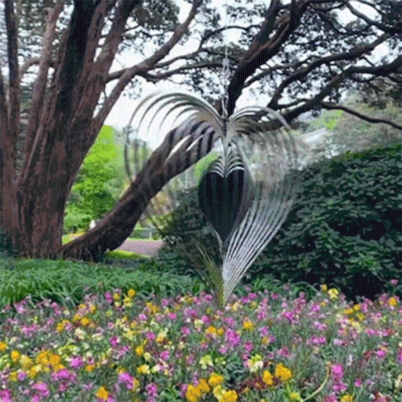 

2021 New Metal Heart Wind Spinner Garden Chimes Hanging Ornaments for Outdoor Backyard Bedroom Living Room Window Decor