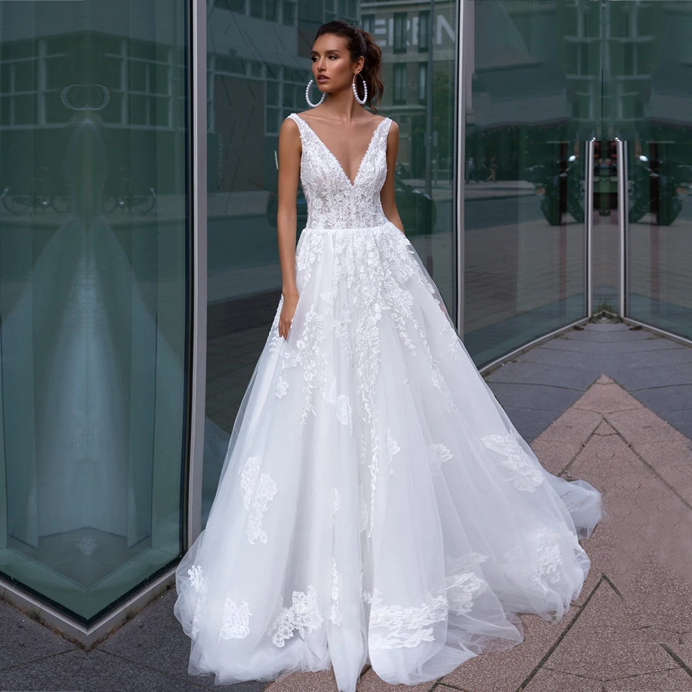 

WD456 Deep V Neck Lace Appliques Princess A Line Boho Wedding Dress Crystals Beading Luxury Bridal Gown Robe De Mariee 2020