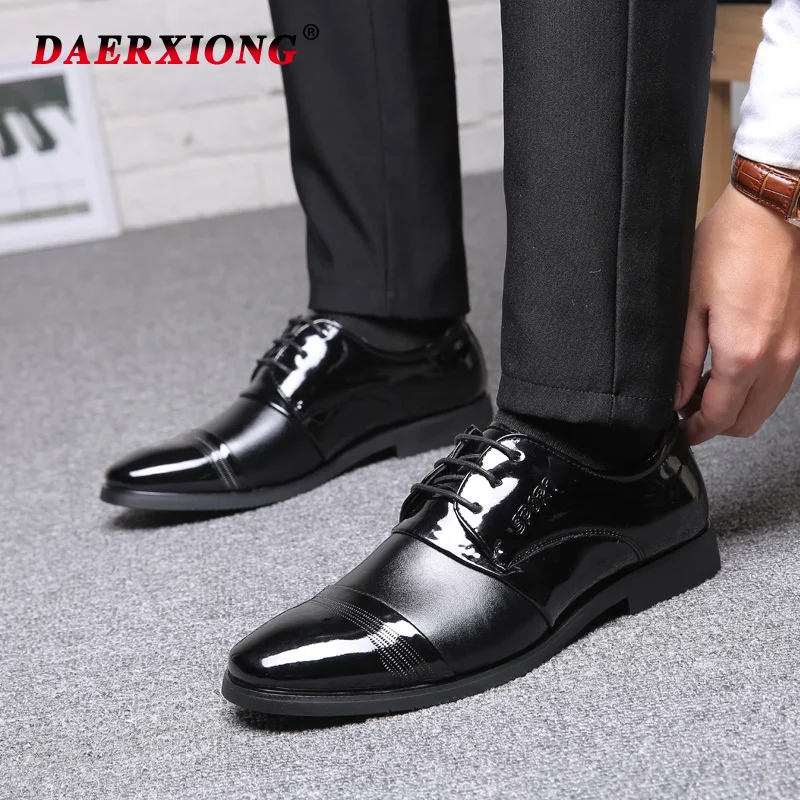 Модная мужская обувь в деловом стиле Новинка 2019 года классические кожаные