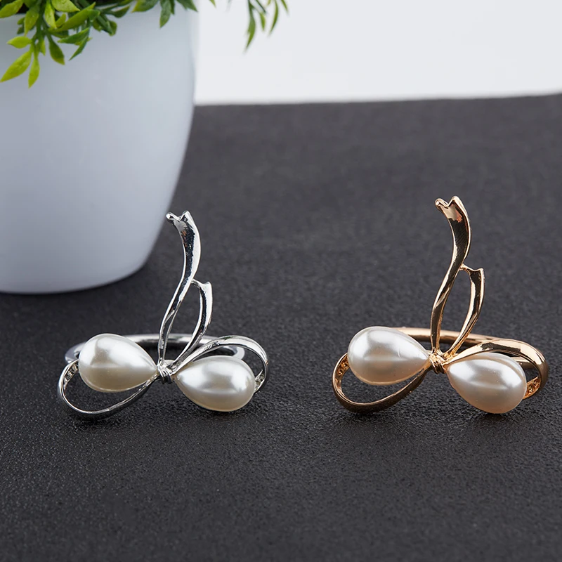 

6pcs Fashion Wedding Napkin Ring Pearl Bow Napkin Buckle Metal Plating Napkin Ring Holiday Party Desktop Decoration