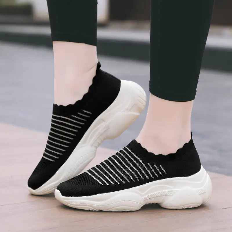

2020 Women's Summer Sports Shoes Bot Women's Platform Sneakers Women's Sport Shoes On The Platform Black Running Shoes Tennis