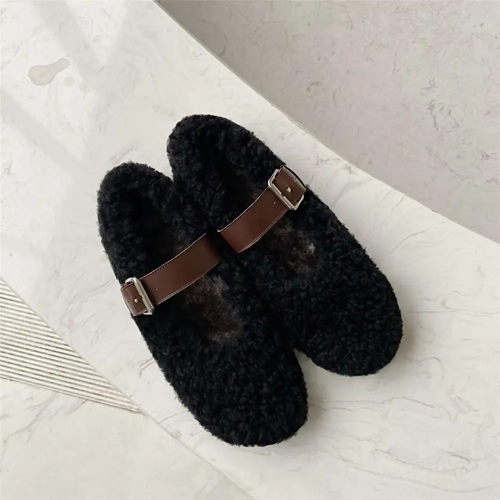 

Krazing pot lambswool round toe winter new arrival keep warm shoes buckle strap Korean street beauty lady basic women flats L80